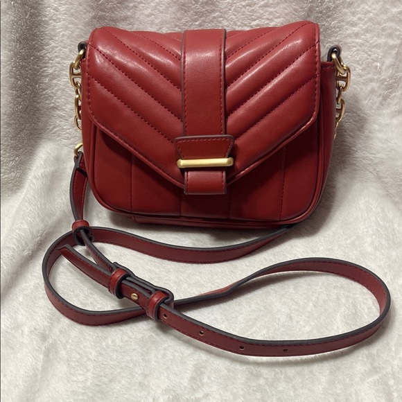 Time and Tru Handbags - Elegant Red Quilted Shoulder Bag